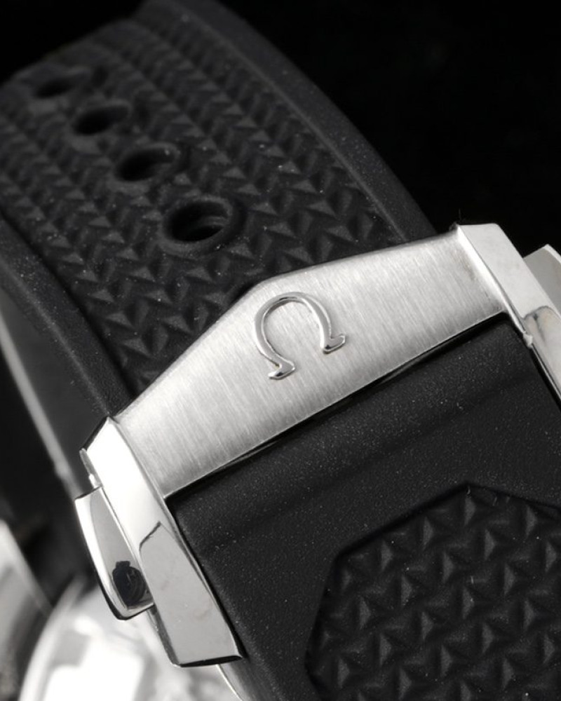 Omega Speedmaster Racing White Dial Steel Bezel On Black Rubber Strap