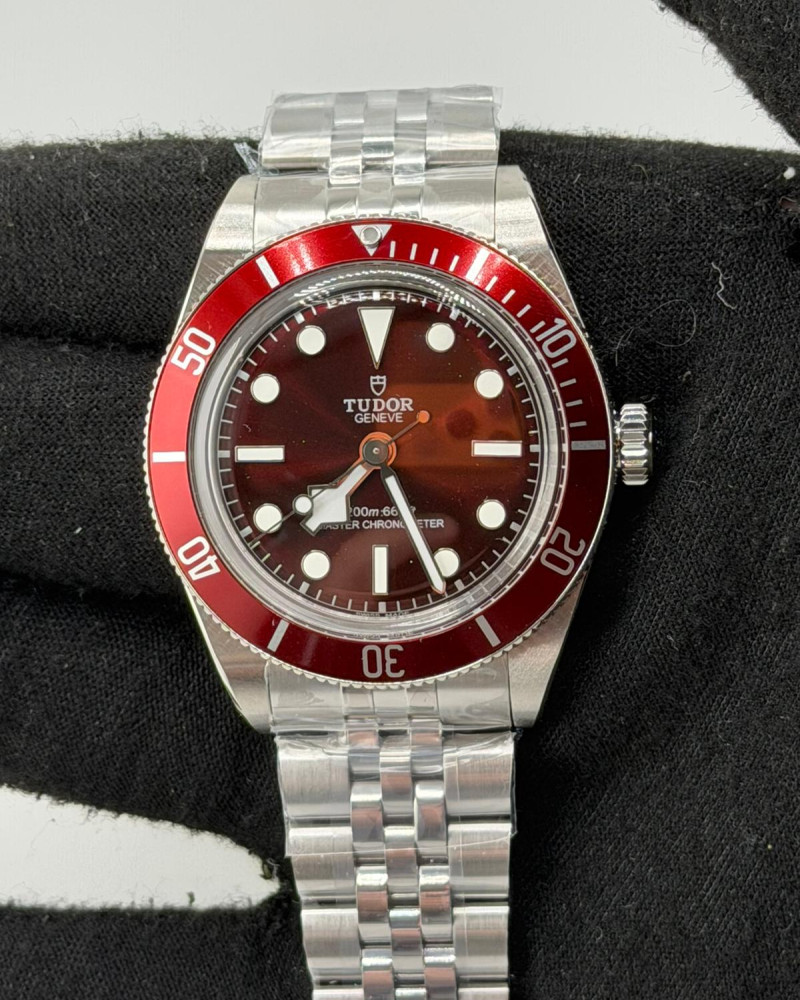 Tudor Black Bay 58 Burgundy Dial Red Bezel On Jubilee Bracelet