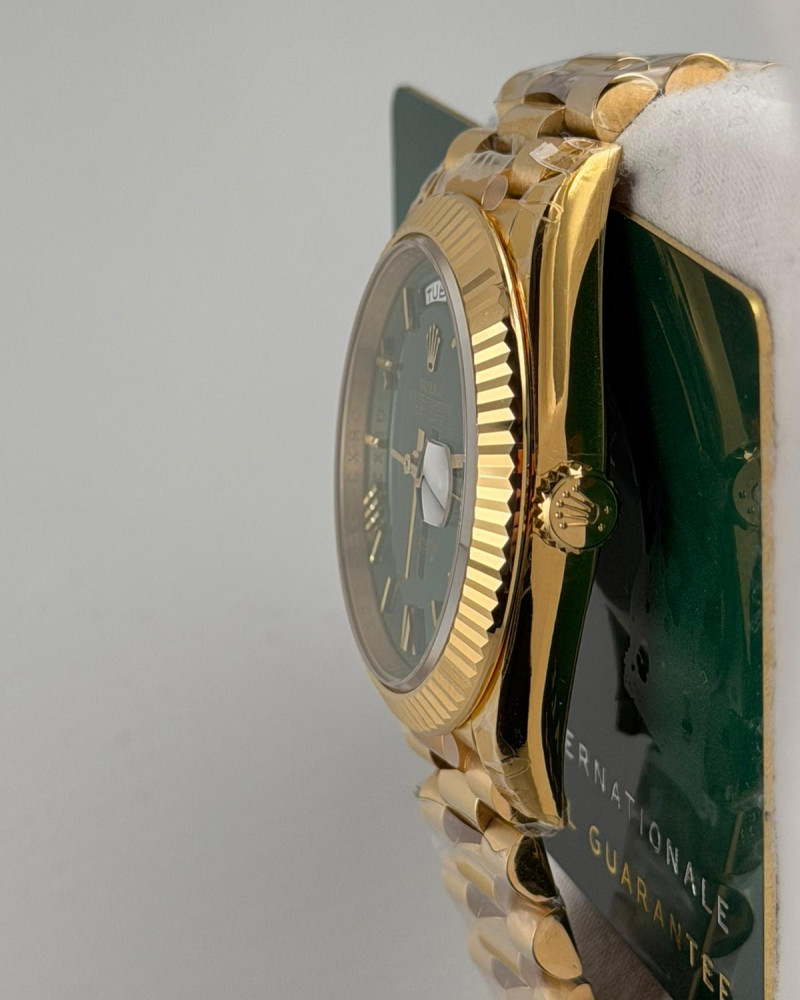 Rolex Oyster Perpetual Day-Date Green Dial Roman Numerals Yellow Gold President Bracelet