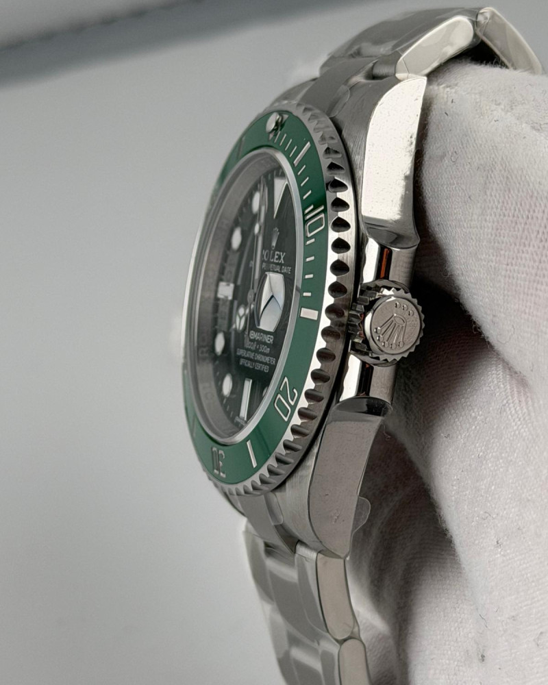 Rolex Oyster Perpetual Date Submariner Black Dial Green Ceramic Bezel