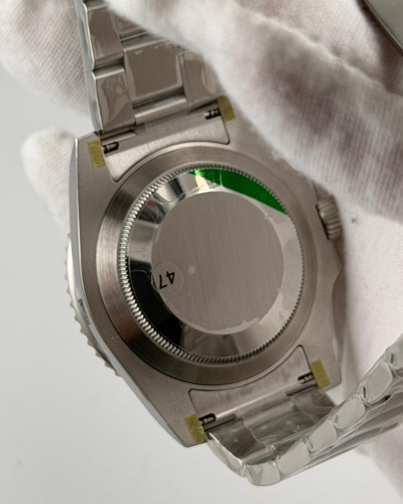 Rolex Oyster Perpetual Date Submariner Black Dial Green Ceramic Bezel
