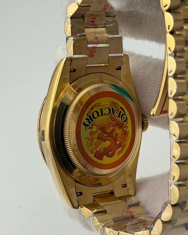 Rolex Day-Date 40 Green Ombre Dial On Yellow Gold President Bracelet