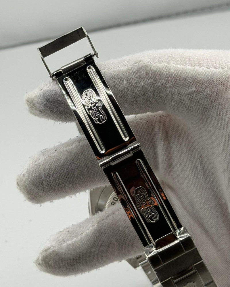 Rolex Sea-Dweller Black Dial On Steel Bracelet