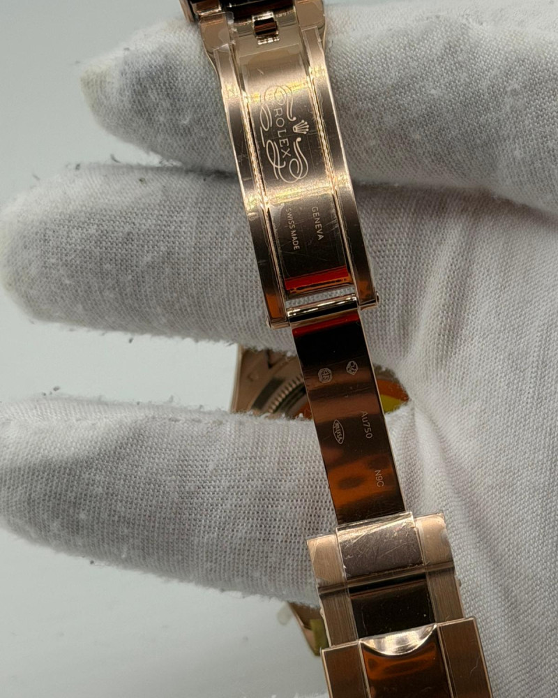 Rolex Daytona Meteorite Dial On Rose Gold Oysterflex Strap