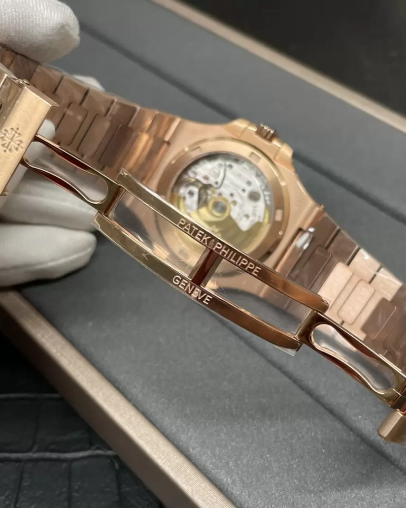Patek Philippe Nautilus Rose Gold Grey Dial On Rose Gold Bracelet
