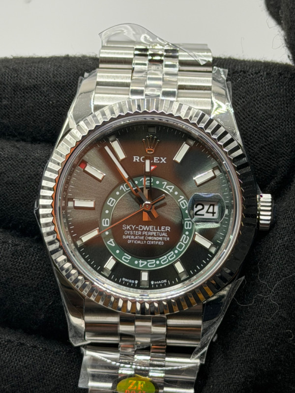 Rolex Sky-Dweller 42mm