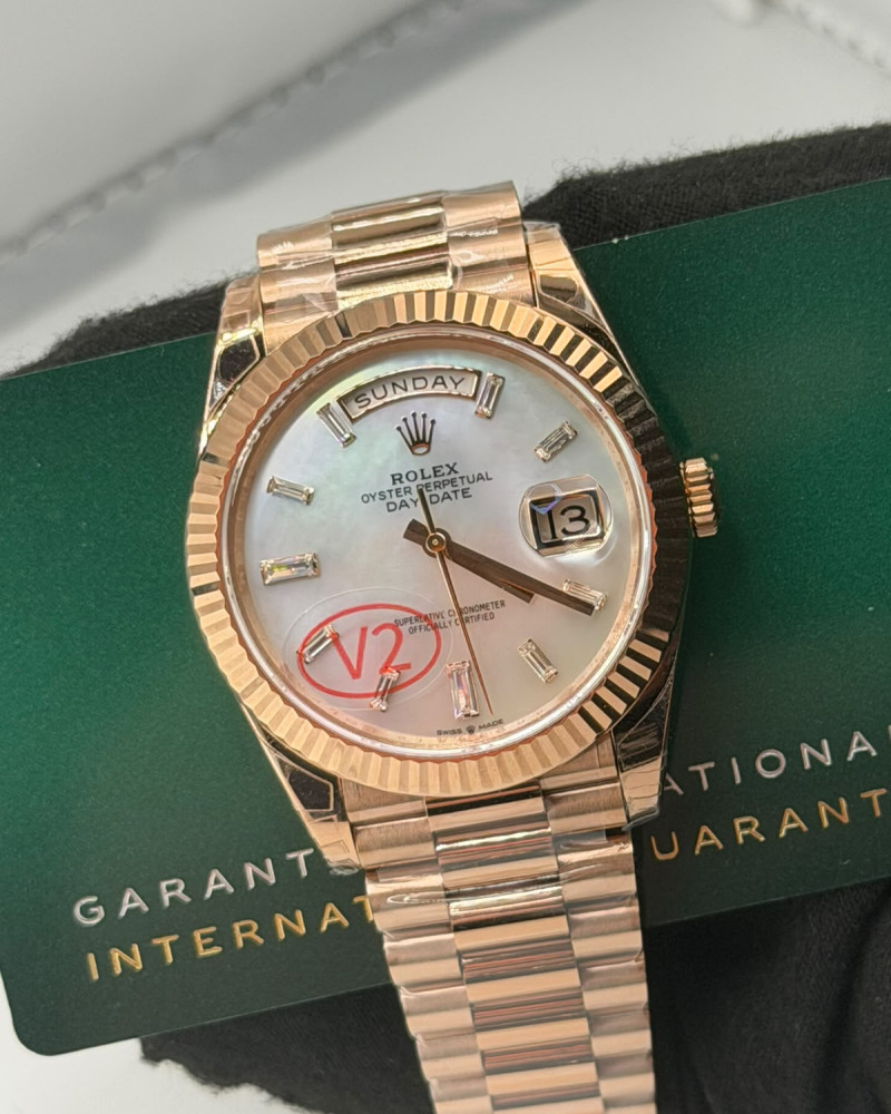 Rolex Oyster Perpetual Day-Date Rose Gold Mother of Pearl Diamond Dial On President Bracelet