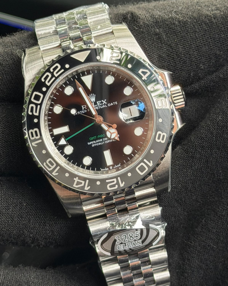 Rolex Oyster Perpetual Date GMT-Master II Black Dial Black Ceramic Bezel On Jubilee Bracelet